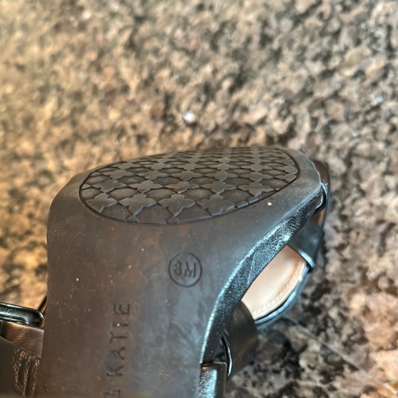 Kelly & Katie Black adjustable strap Heeled Sandals with Chunky Block Heel EUC 8 - Picture 16 of 16